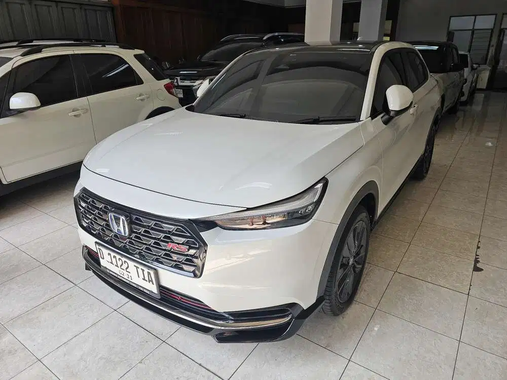 (KM 6RB) Honda HRV 1.5 Hybrid at 2026 putih, KM 6RB, spt baru 99%, mls