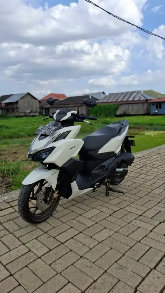 Djual honda vario 160 tipe abs tahun 2022 srt lngkp hidup an