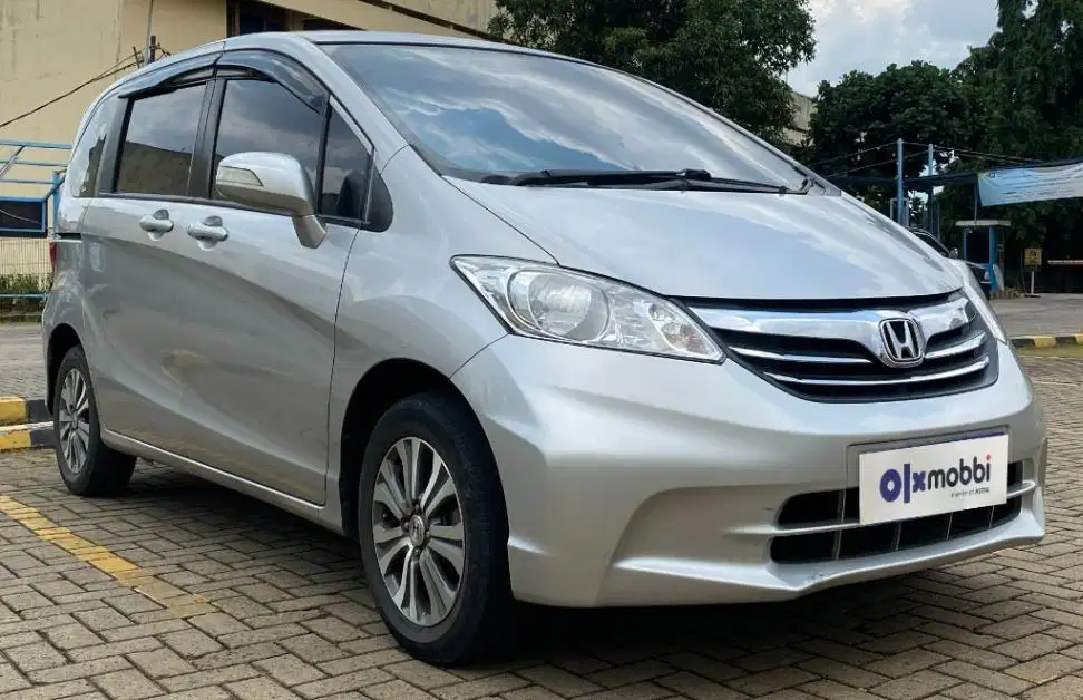 TDP 6, JT Honda Freed 1.5 S Bensin-AT Abu 2013