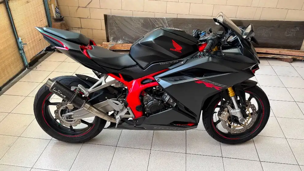 DIJUAL MOTOR CBR 250 RR 2020 (MASIH MULUS)