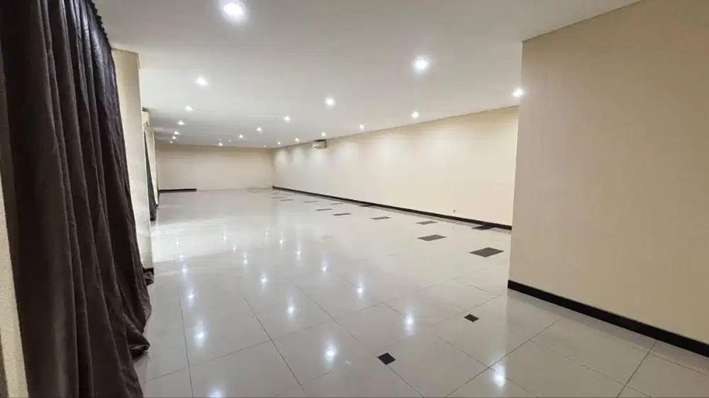 Di Kontrakkan Kantor Semarang 6057