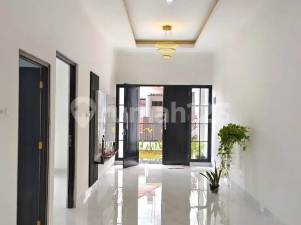 Rumah Brand New SHM Hadap Barat Dijual Cepat di Griyaloka BSD
