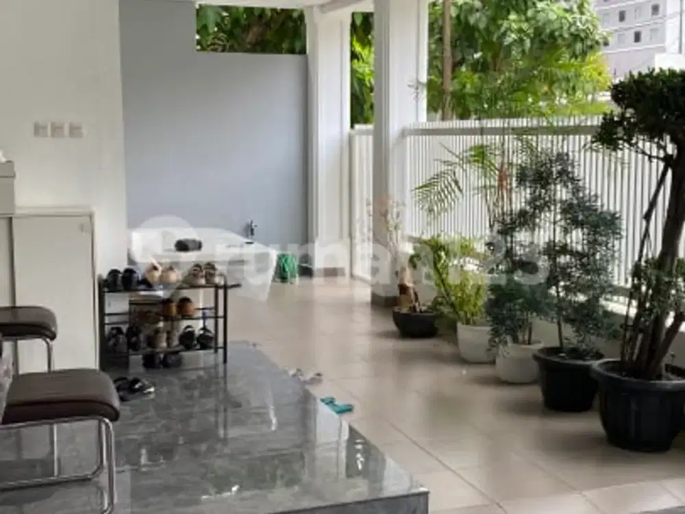 Rumah Furnished 2 Lantai Hadap Utara Sudah SHM di Bintaro Tangsel