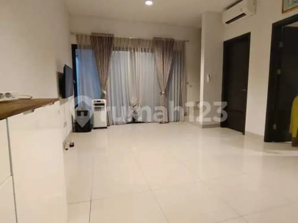 Rumah 2 Lantai dengan Attic Room di Wisteria Metland Keppel Land