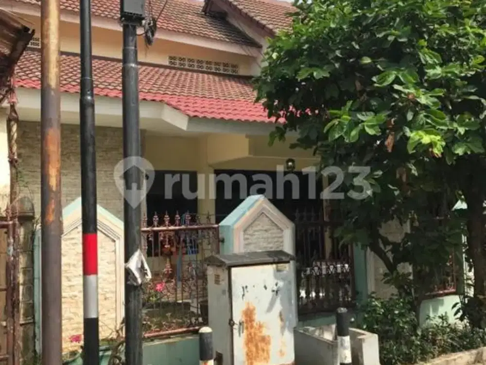 Rumah 2 Lantai SHM 4 Kamar di Malaka Country Estate, Pondok Kopi