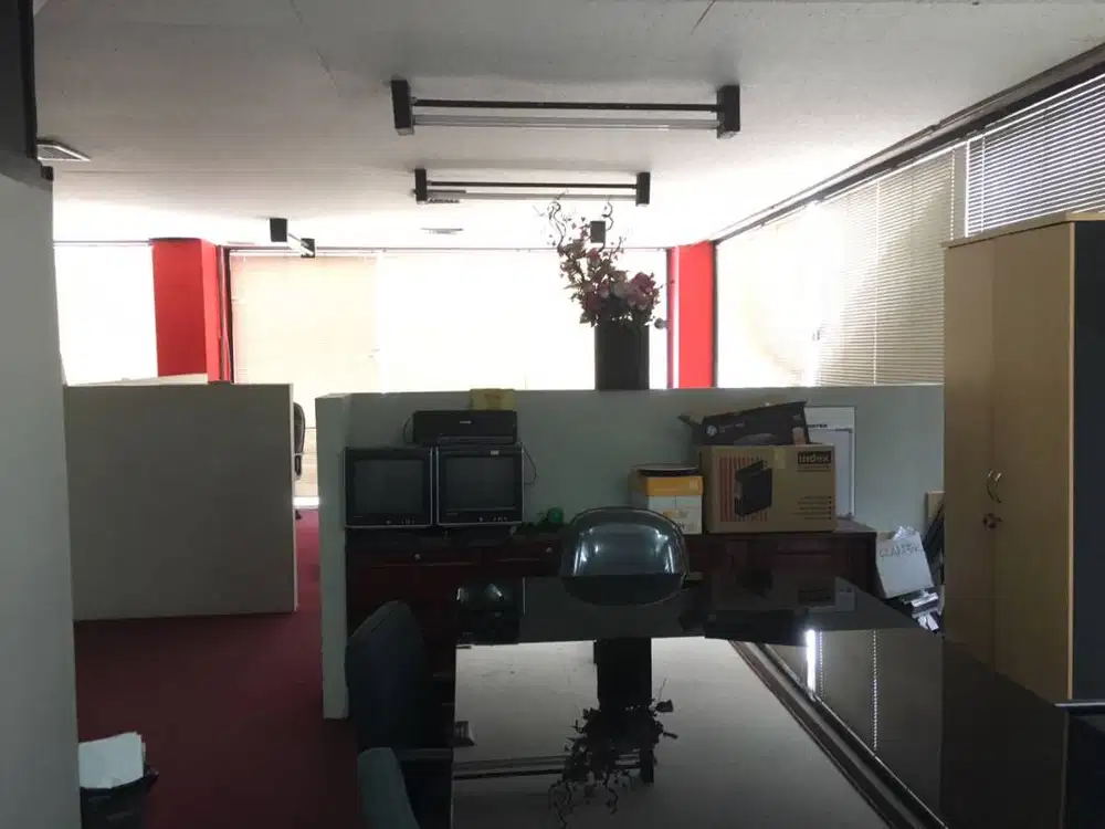 Disewa unit kantor siap huni