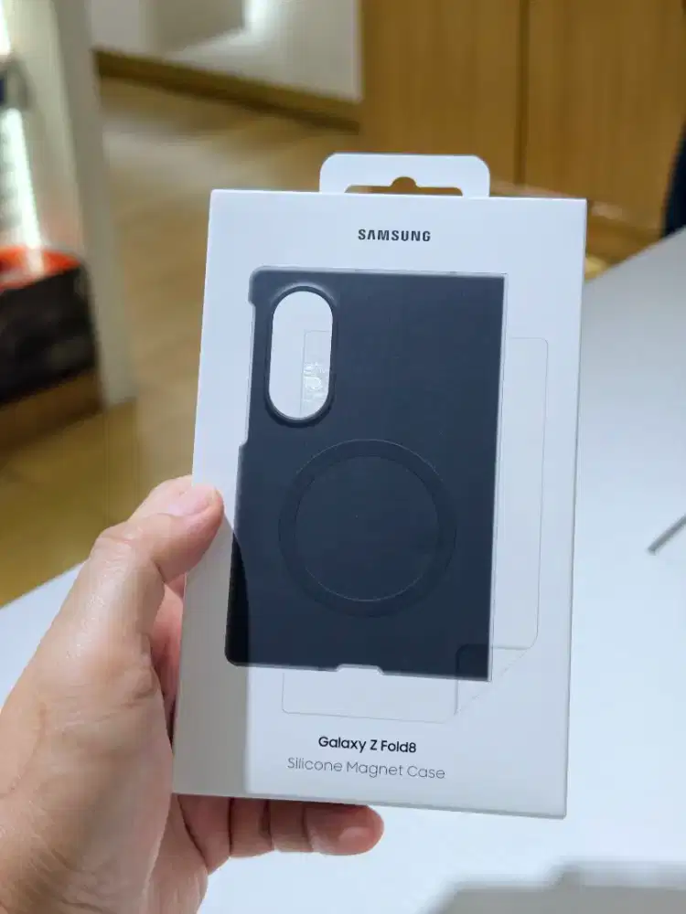 Samsung Galaxy Z Fold 8 Silicone Magnet Case