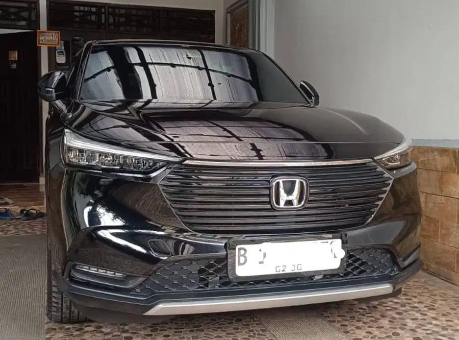 Dijual HRV SE hitam mutiara 2024-2025