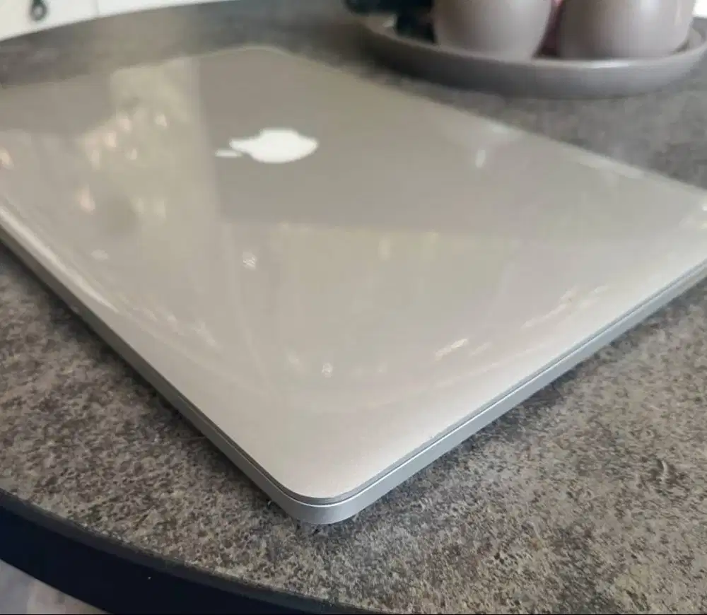 Macbook Retina 15 inch A1398 2015 MJLQ2 Corei7 16GB 256GB CC2 muluss