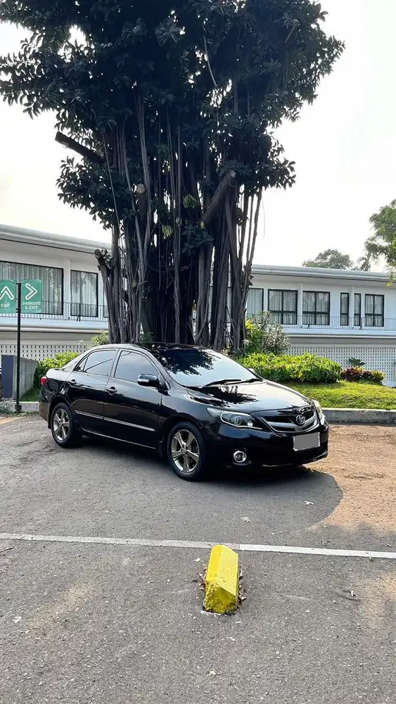 Toyota Corolla Altis 2.0 V AT 2011