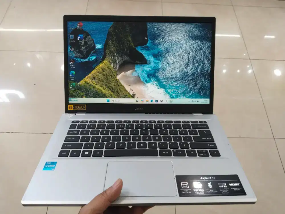 Dijual laptop Acer Aspire A315-36M Intel Core i3-n305 Ram 8GB SSD 512