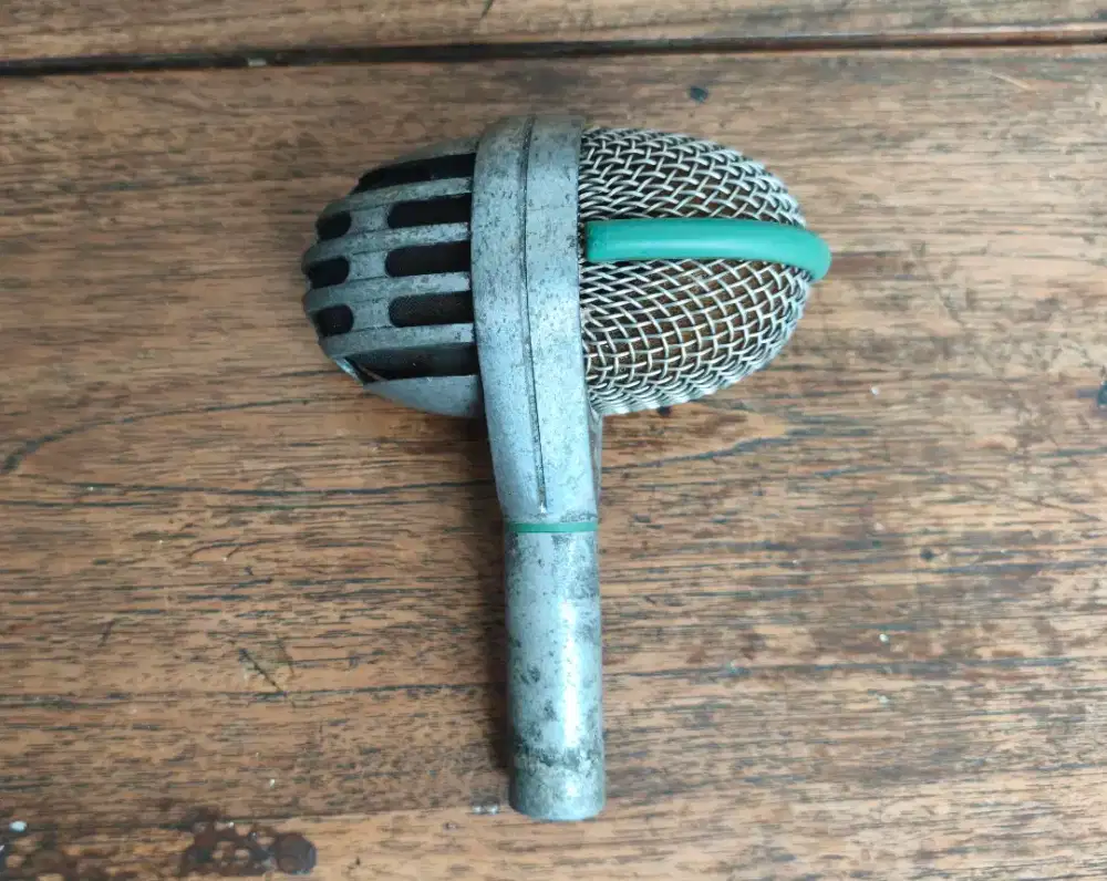 Mic AKG D112 Austria