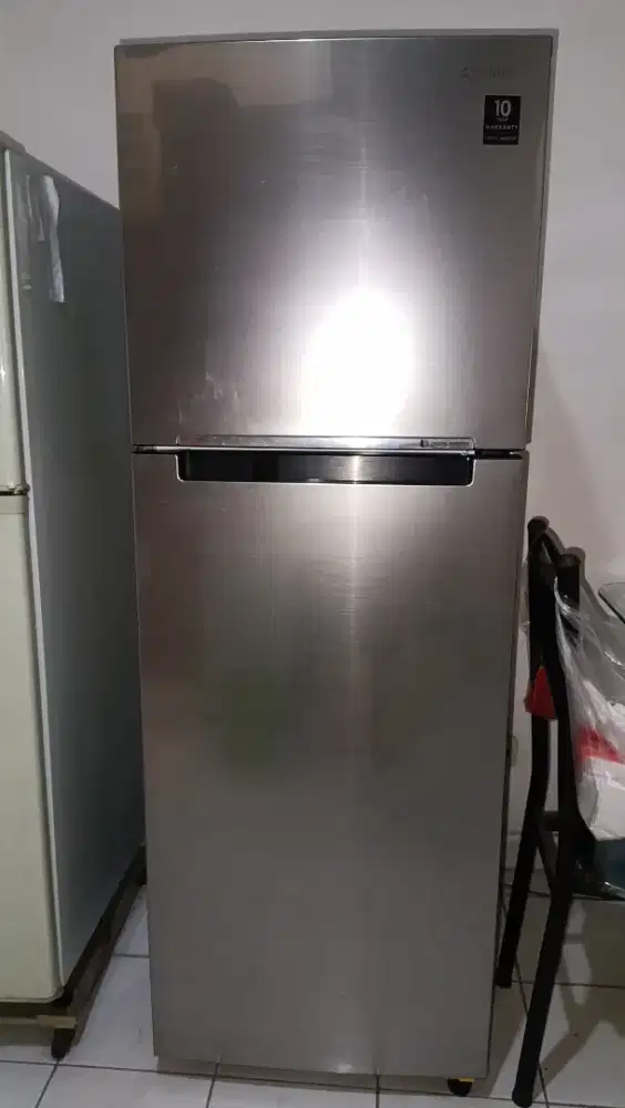 KULKAS SAMSUNG 2 PINTU 320LT RT32K5032S8