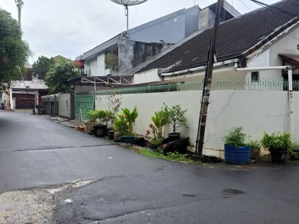A122 Jual BU Tanah di Tomang Hook Jalan Lebar cocok untuk Rumah Kos