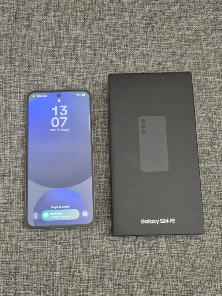 Samsung s24 FE 8GB/256GB