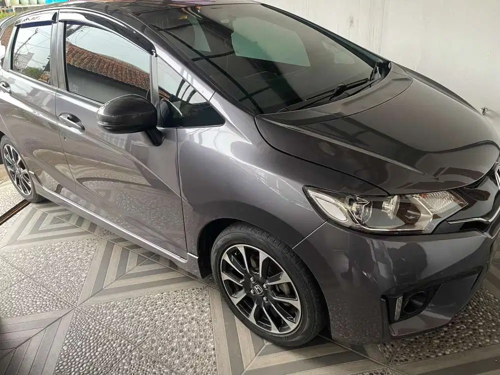 Tangan Ke-1 Terawat ! Honda Jazz RS GK5 Matic Warna Abu Tahun 2016