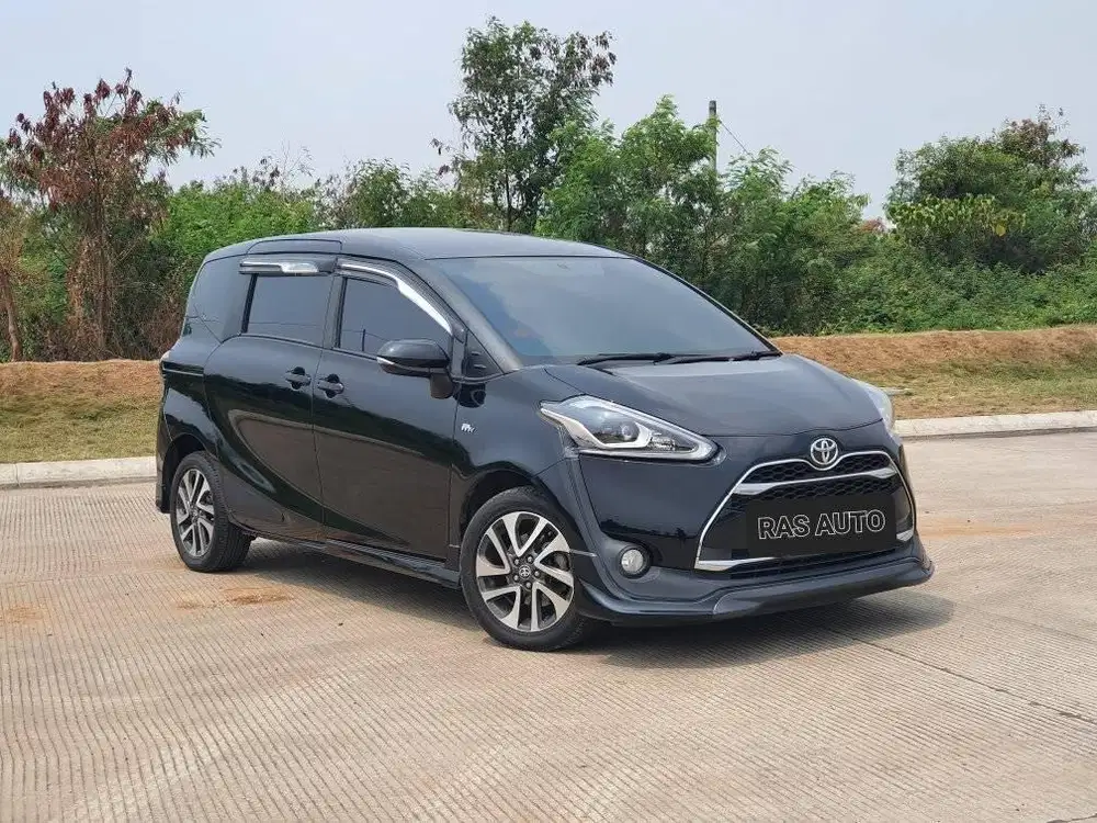 [ TDP 10 jt ]  Toyota Sienta 1.5 Q AT 2016 Hitam