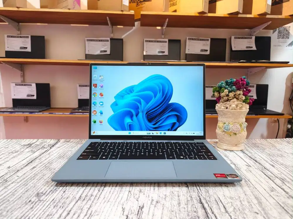 Laptop ADVAN WORKMATE 1405 AMD Ryzen 5 – 3500U Ram 8GB