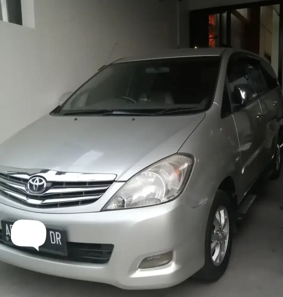 Innova G 2010 MT