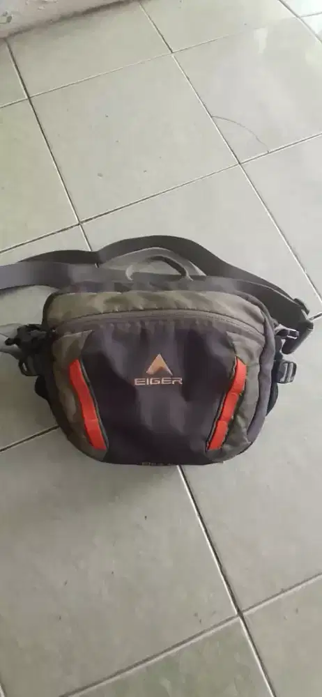 Tas slempang eiger RIGA 6 shoulder bag original
