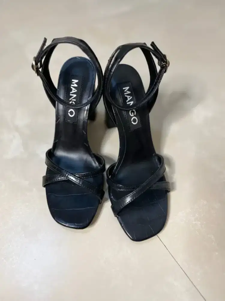 Heels black mango luxury