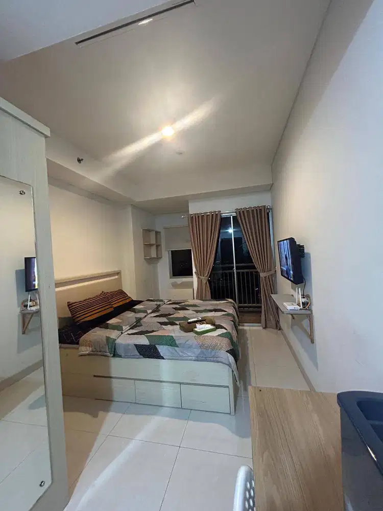 SEWA APARTEMEN HARIAN SPRINGWOOD