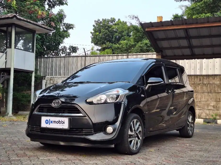 Garansi 1 Th - Toyota Sienta 1.5 V Bensin-AT 2018 Hitam