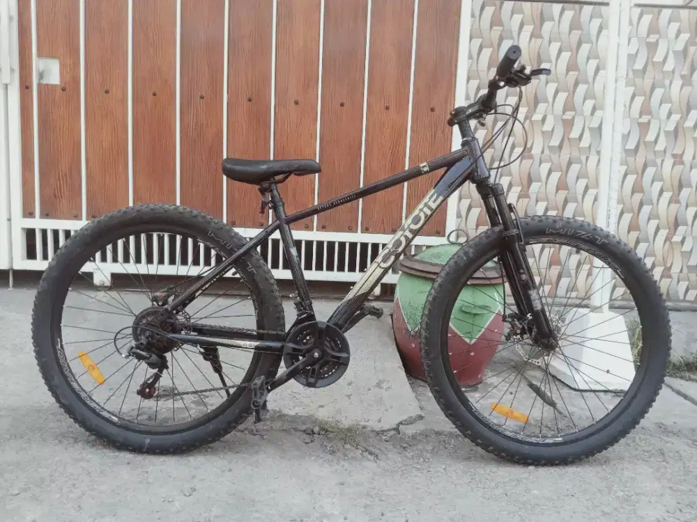 Element coyote ukuran 27,5 mulus