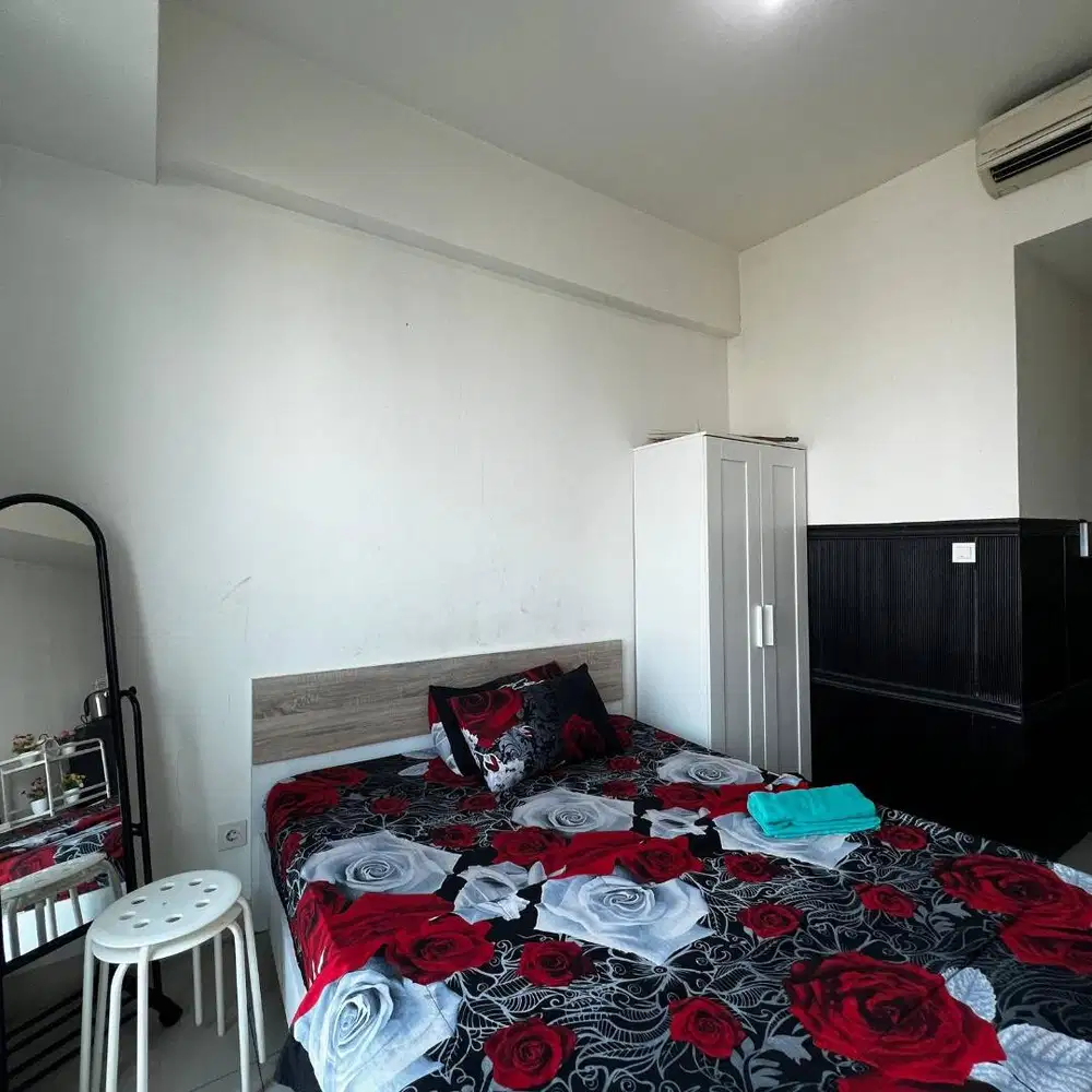 SEWA APARTEMEN HARIAN TREEPARK
