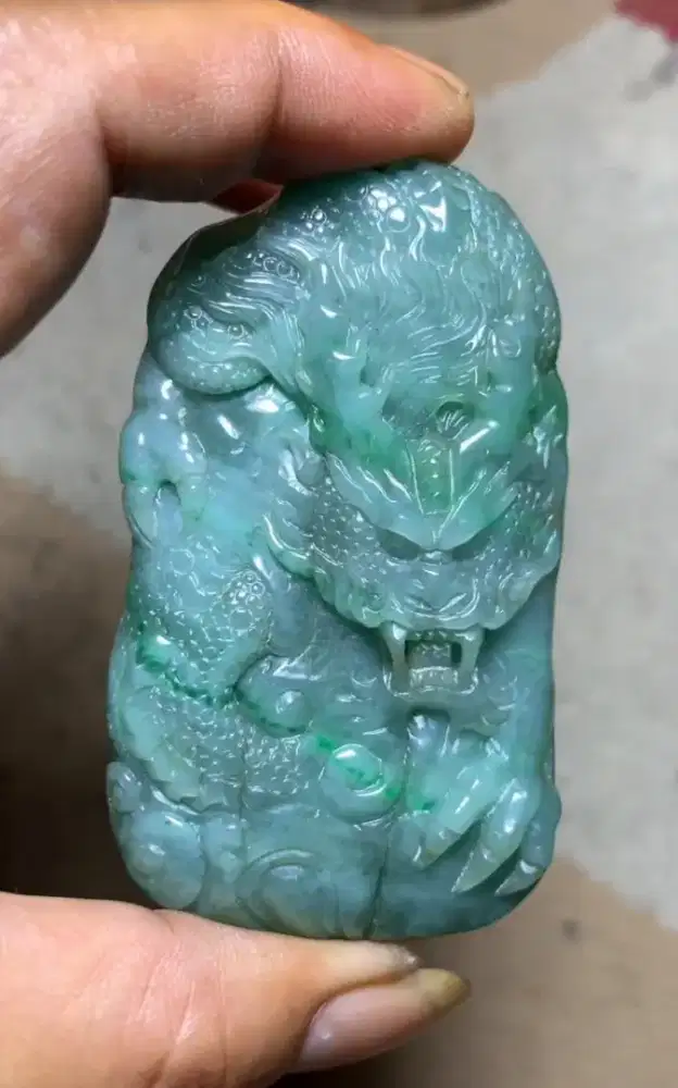 Natural batu giok burma