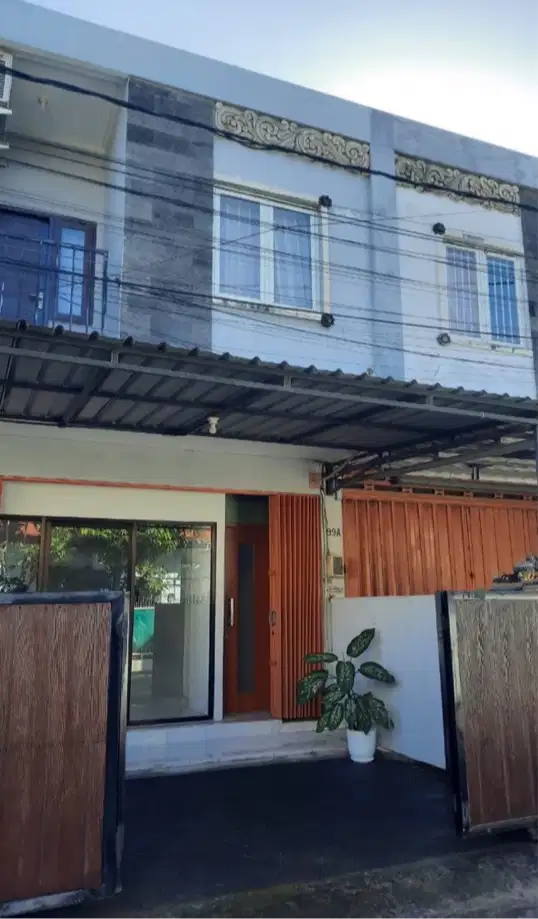 RUKO / RUMAH USAHA 2 LANTAI FULLY FURNISHED – DENPASAR