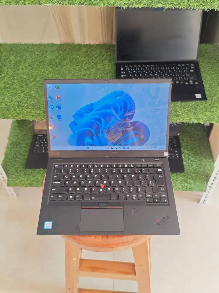 LENOVO THINKPAD X1 CARBON 6th Core i5 Gen 8 RAM 8GB SSD 256GB