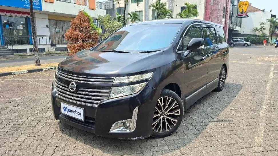 Nissan Elgrand 3.5 Highway Star Bensin AT 2011 Hitam