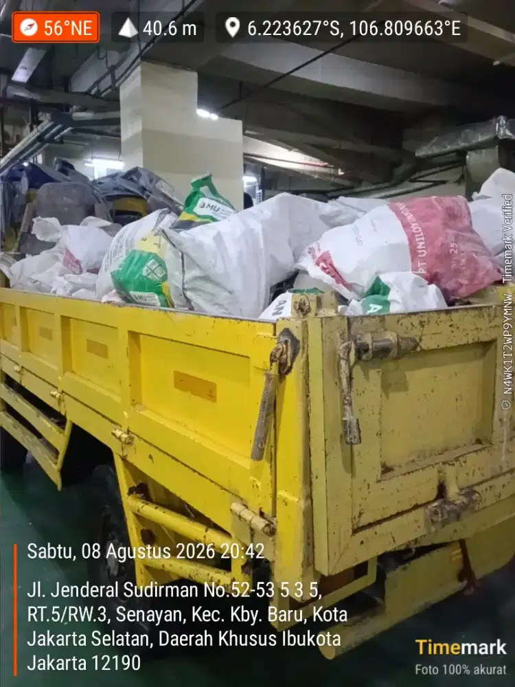 Jasa buang puing dan pengurugan