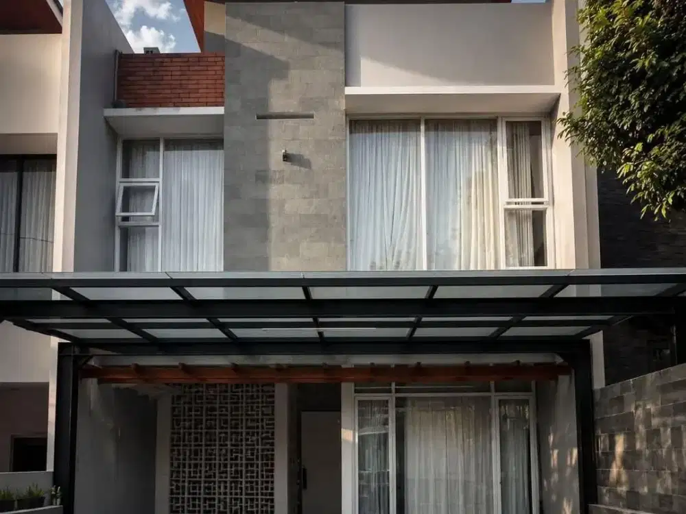 DIJUAL RUMAH BAGUS 2 LANTAI DI CIGADUNG DEKAT HOTEL SWISS BELRESORT