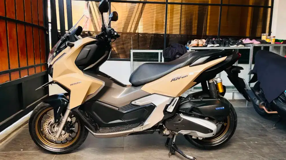 Honda ADV160 ABS Type Tinggi Like New Seperti Baru Muluuus