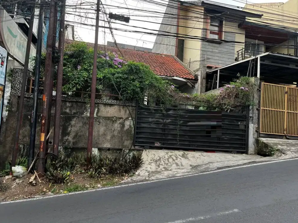RUMAH HITUNG TANAH DI MAINROAD CIGADUNG BANDUNG DEKAT BORMA