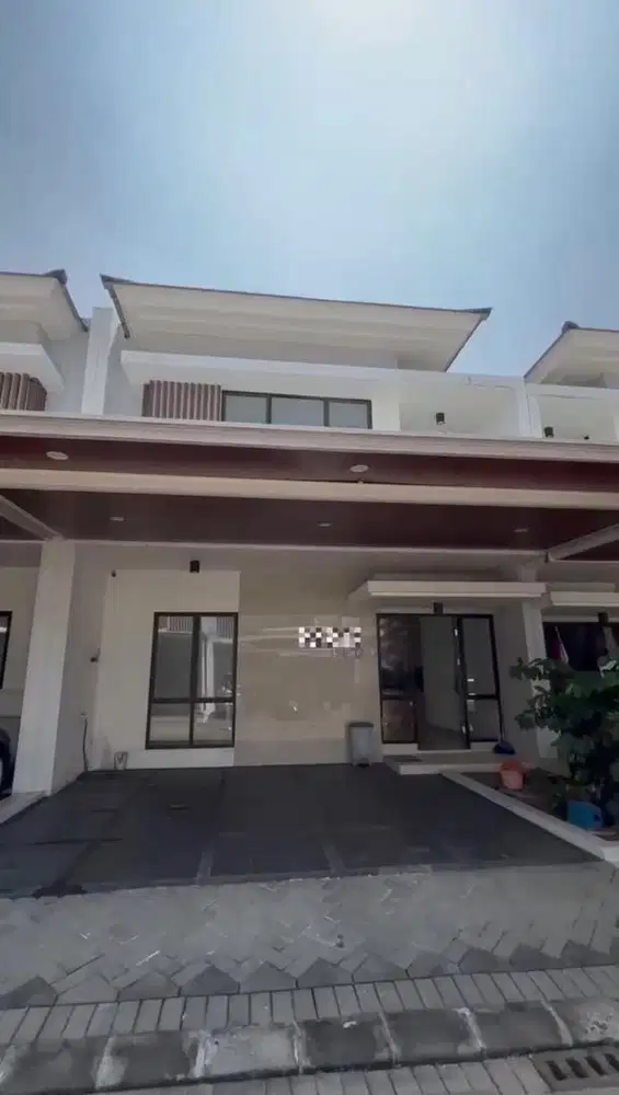 Disewakan Rumah Baru 2 Lantai  di OCBD Bogor