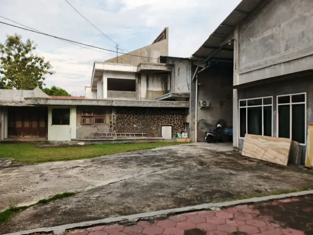 Dijual Gudang 3 in 1 di Jl. Gotong Royong Surakarta Jawa Tengah
