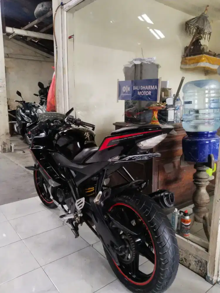Yamaha. R 15. Thn. 2016 cash. Bali dharma motor