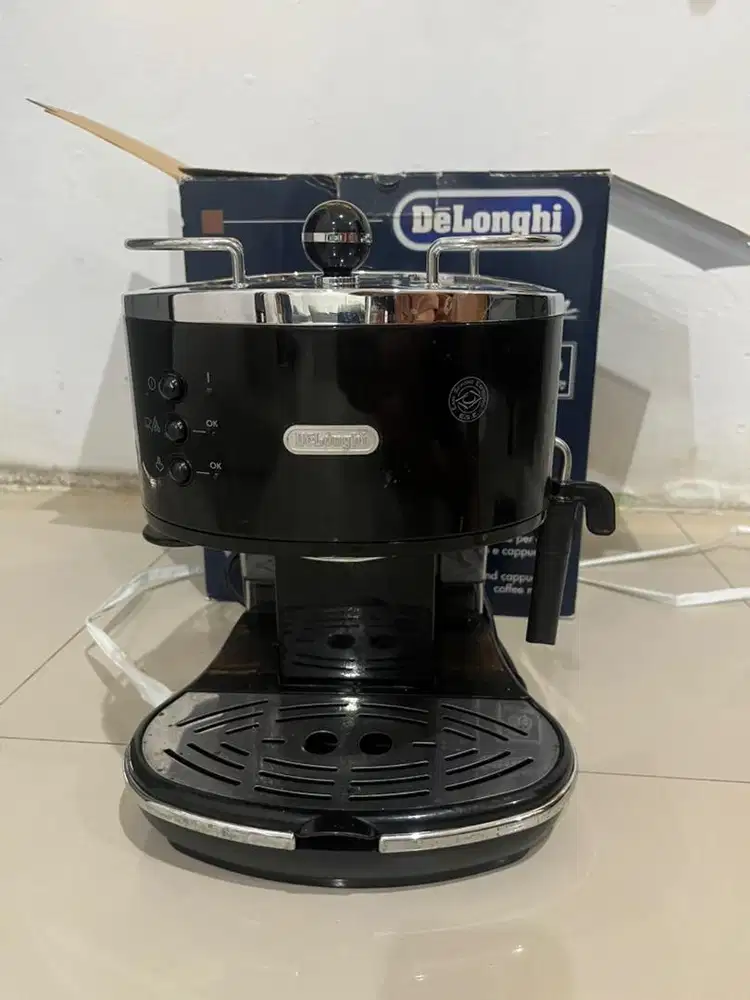 Coffee Machine DeLonghi