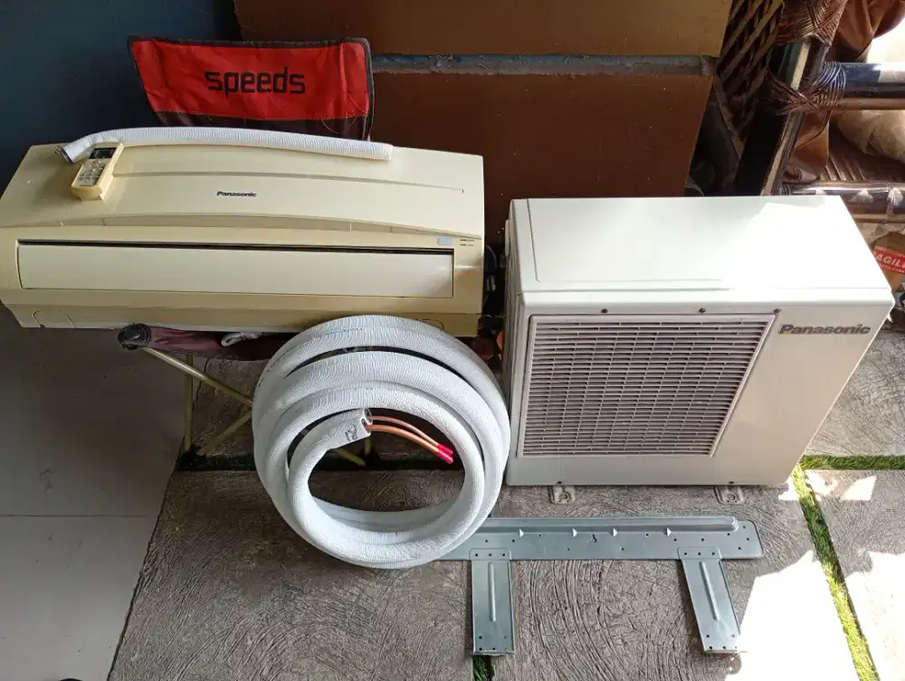 AC panasonic 1/2 PK+pipa baru