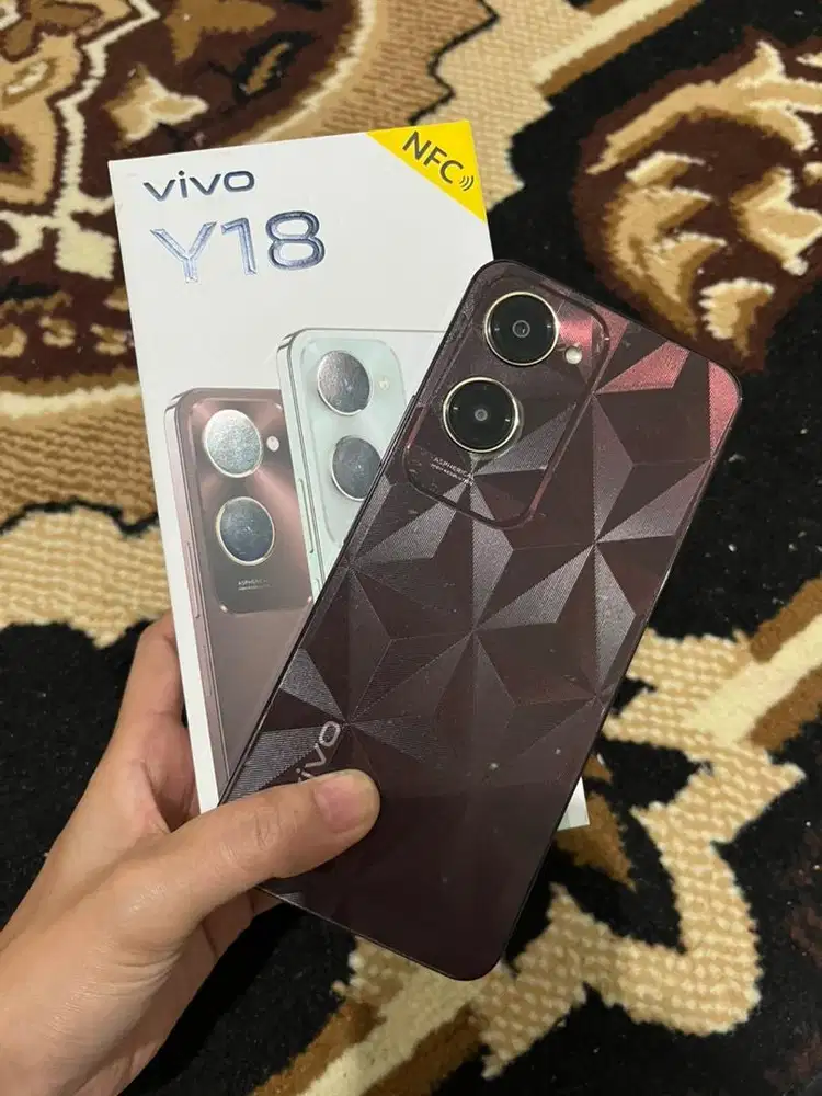 Vivo Y18 coklat batik