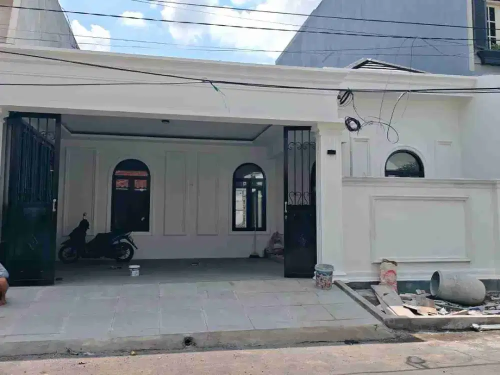 Rumah baru  Dekat masjid Al Akbar