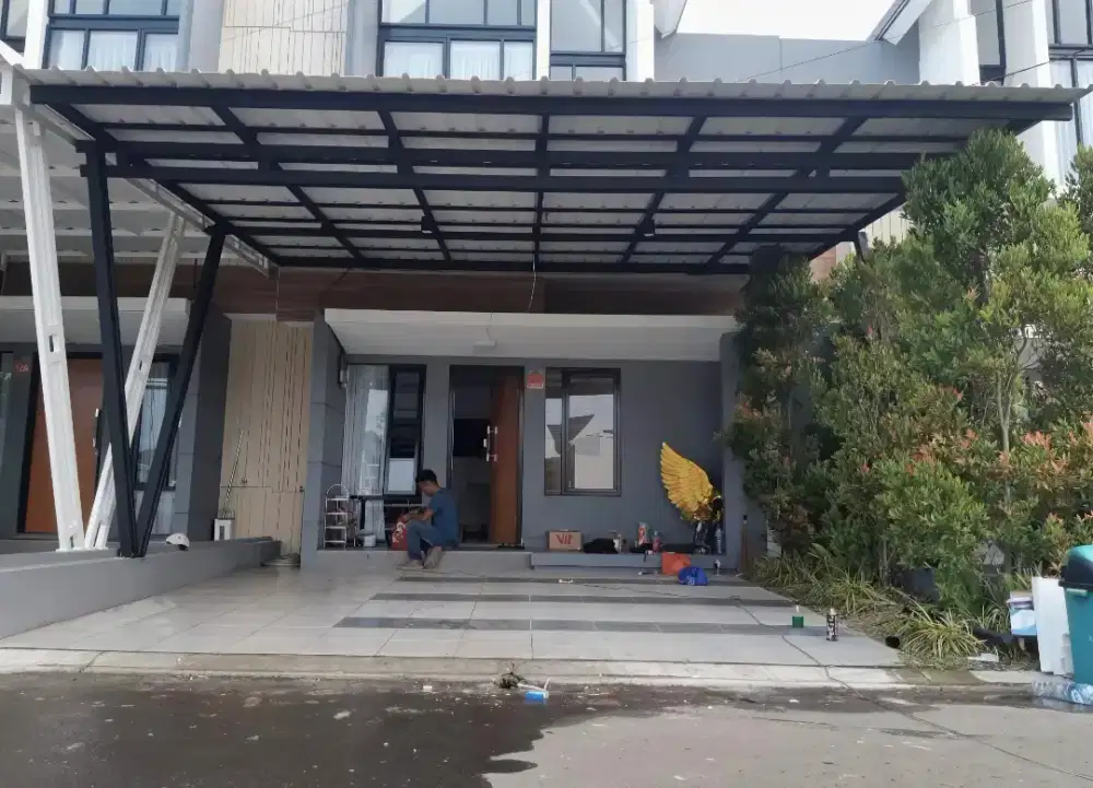 Kanopi rangka baja ringan