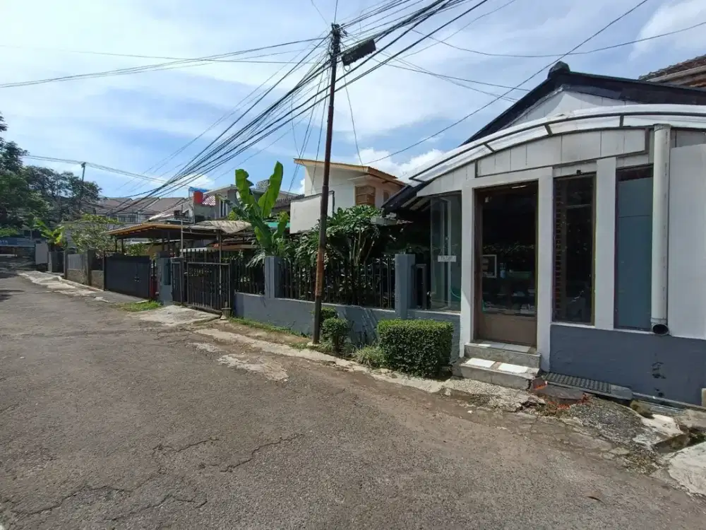 RUMAH HITUNG TANAH DI KOMPLEK UNPAD CIGADUNG DEKAT SEKOLAH ALFARIZI