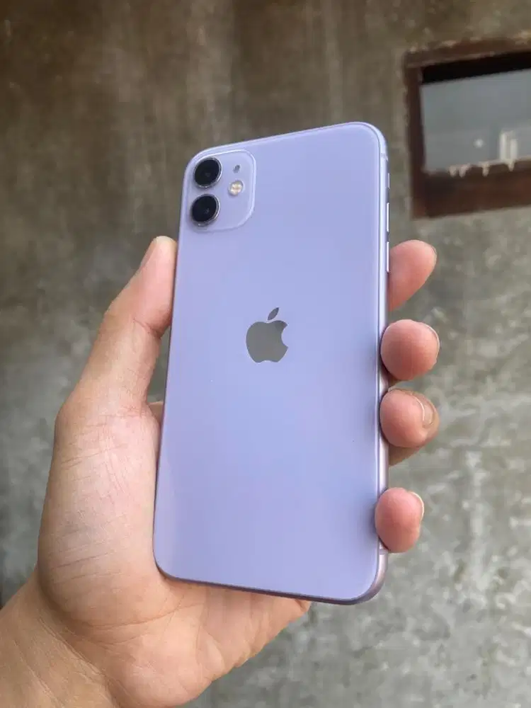 Dijual iPhone 11 256gb kapasitas besar, mulus all operator