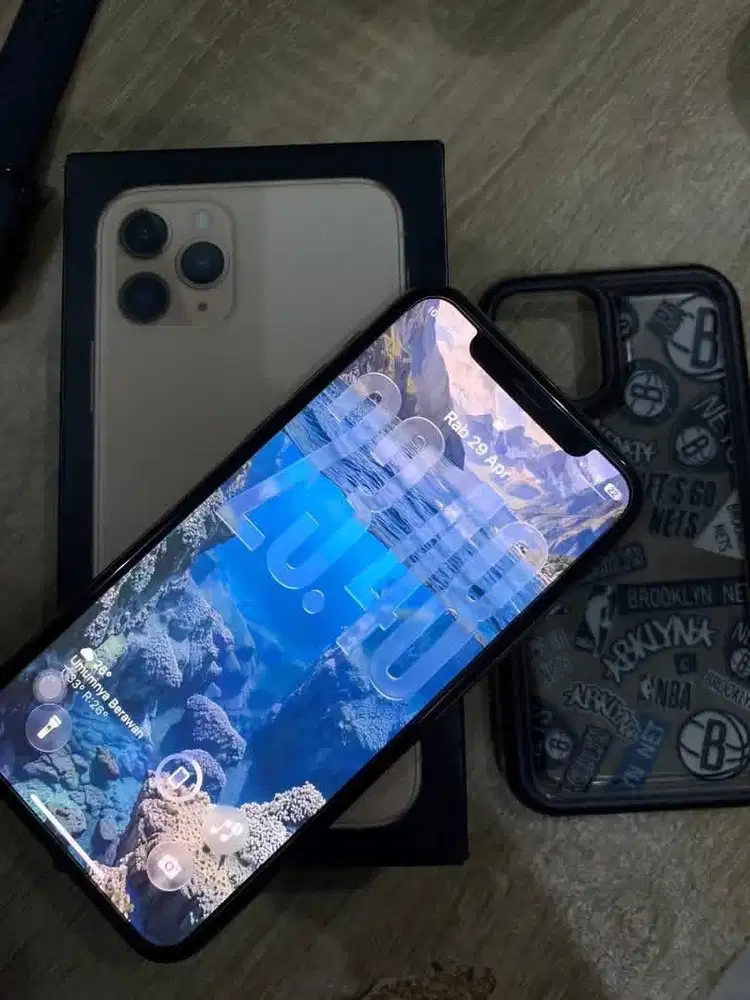 iphone 11 pro 64GB