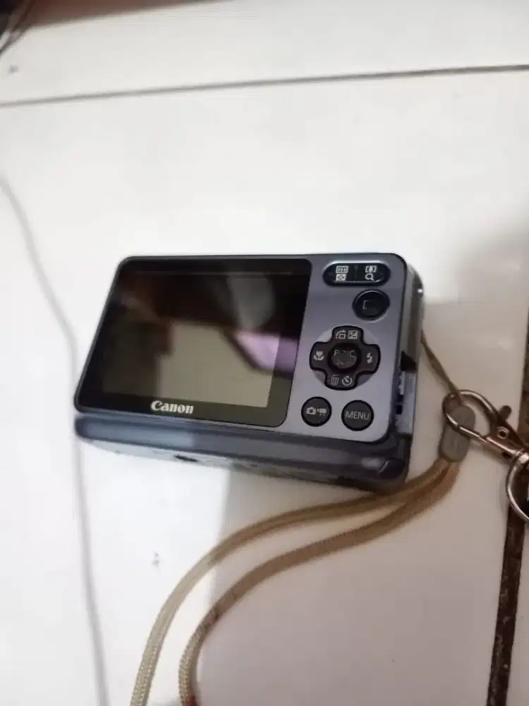 CANON poweshoot A800