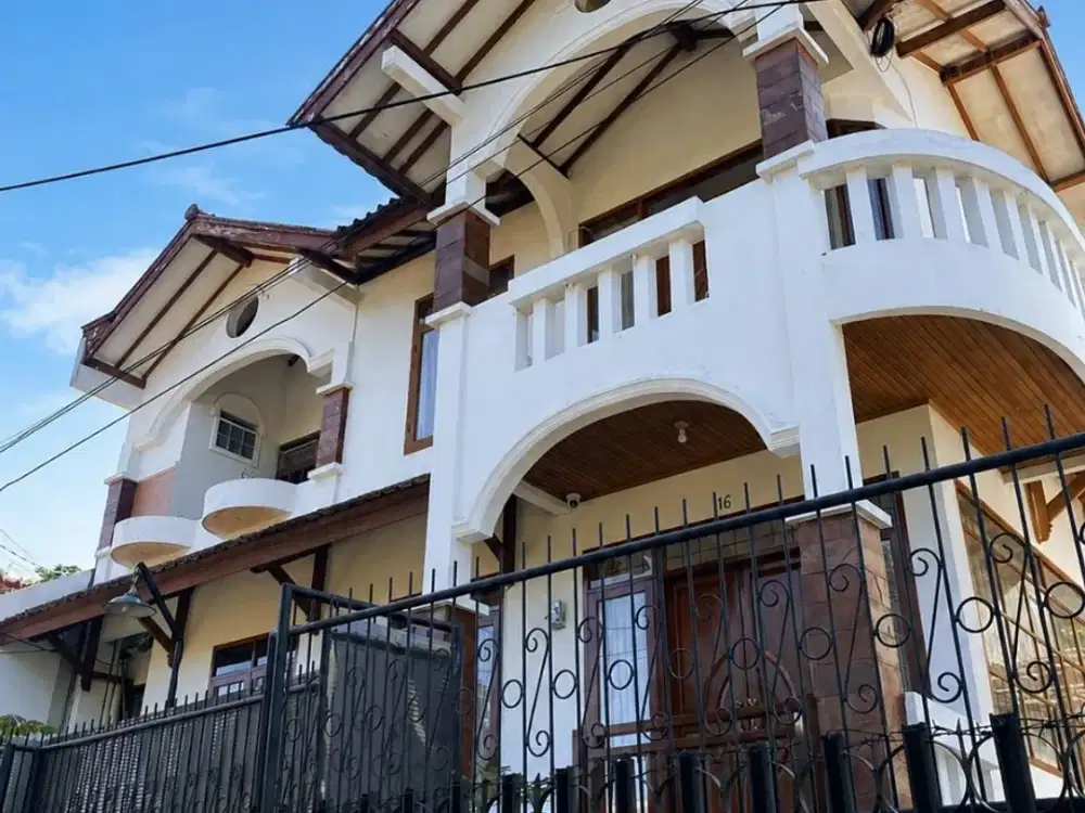 LANGKA! RUMAH DIJUAL DI KOMPLEK UNPAD CIGADUNG JARANG ADA